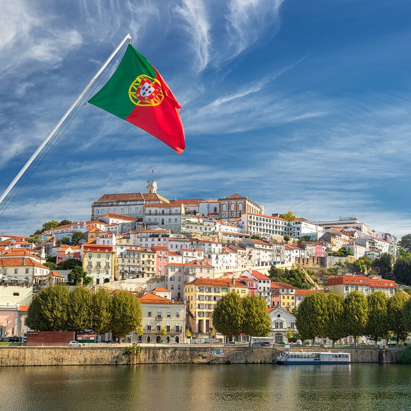 Governo de Portugal quer restringir regularização de brasileiros que entram como turistas