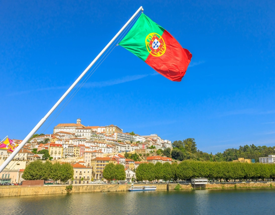 Consulado do Brasil em Lisboa emite alerta sobre nova polícia de imigração