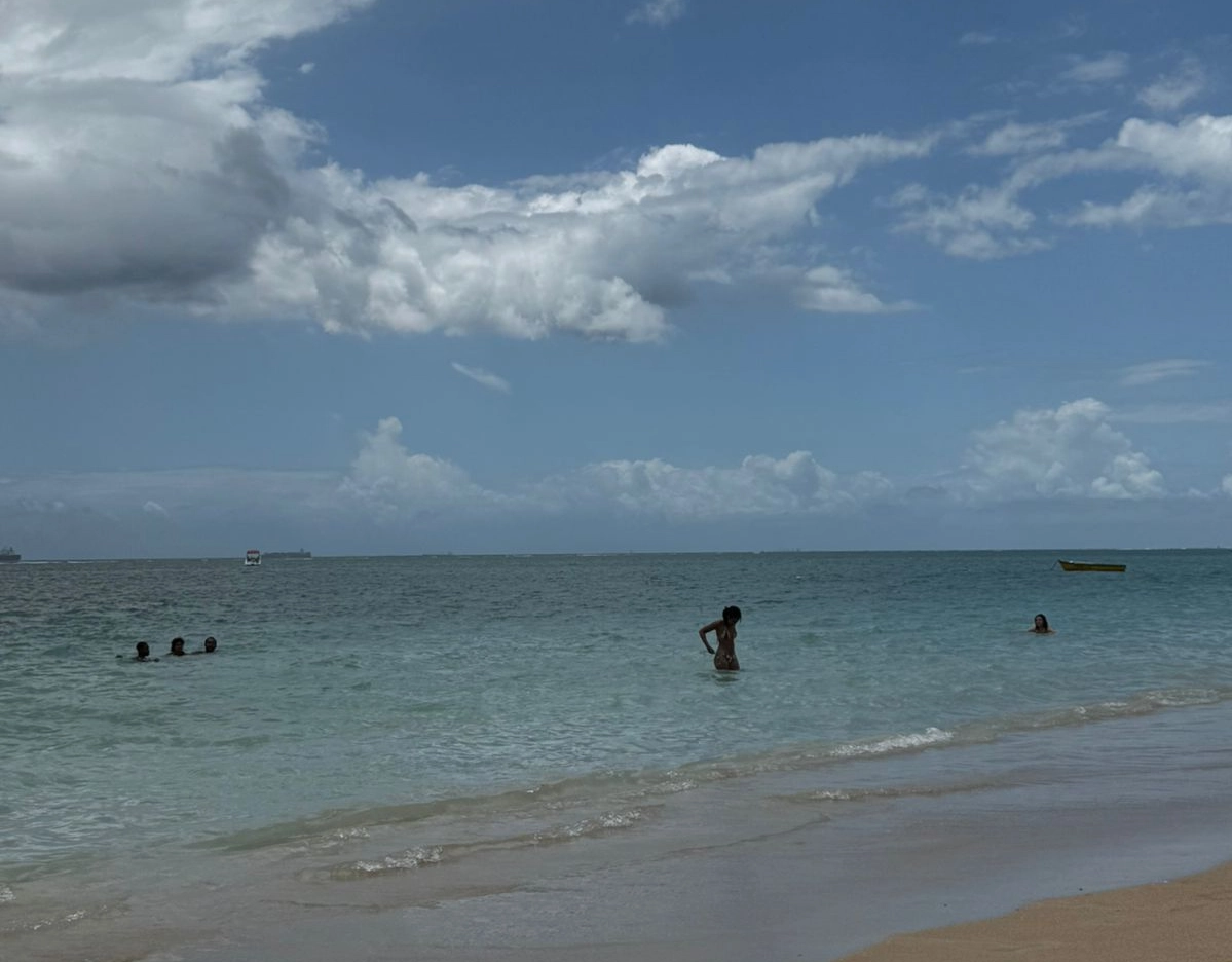 Verão começa com praias impróprias para banho em Salvador; saiba quais