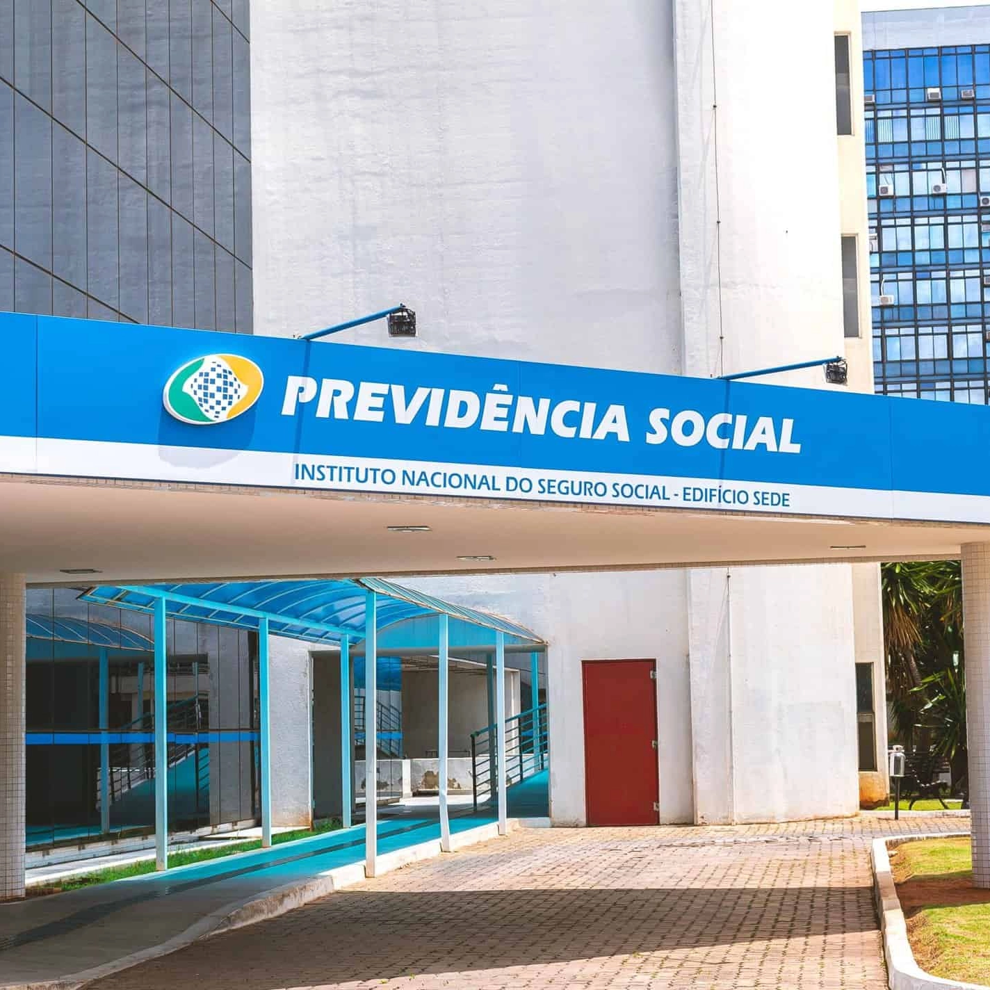 INSS começa a pagar primeira parcela do 13º esta semana; saiba quando