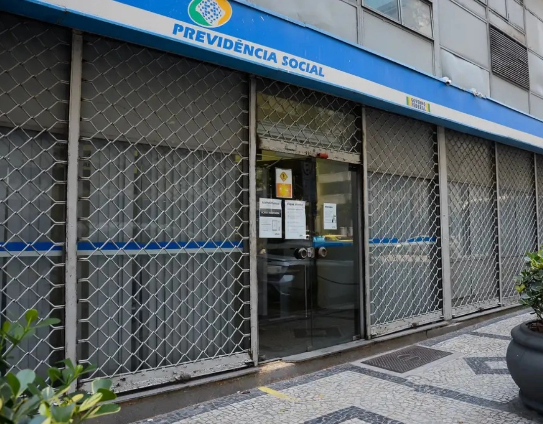 Estagiário do INSS é preso por fraudar crédito consignado em Salvador