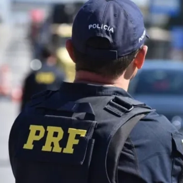 Falsa médica é presa em fiscalização da PRF em Jequié