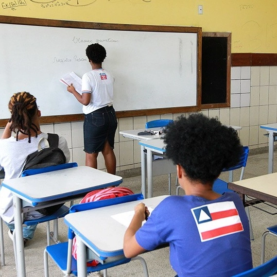 Câmara aprova emenda e garante meia-entrada a todos os professores de Salvador