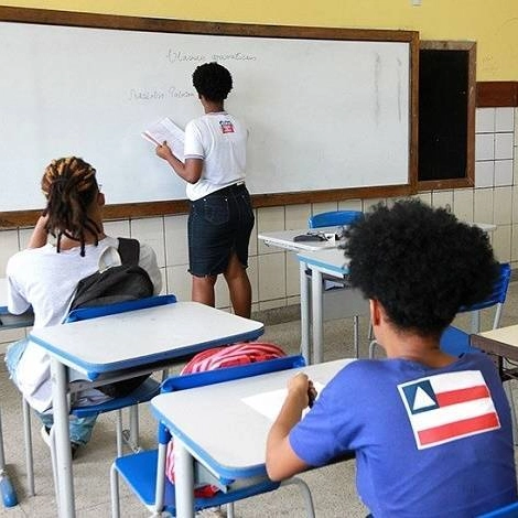 Governo nomeia mais de 1.300 professores e coordenadores aprovados em concurso na Bahia