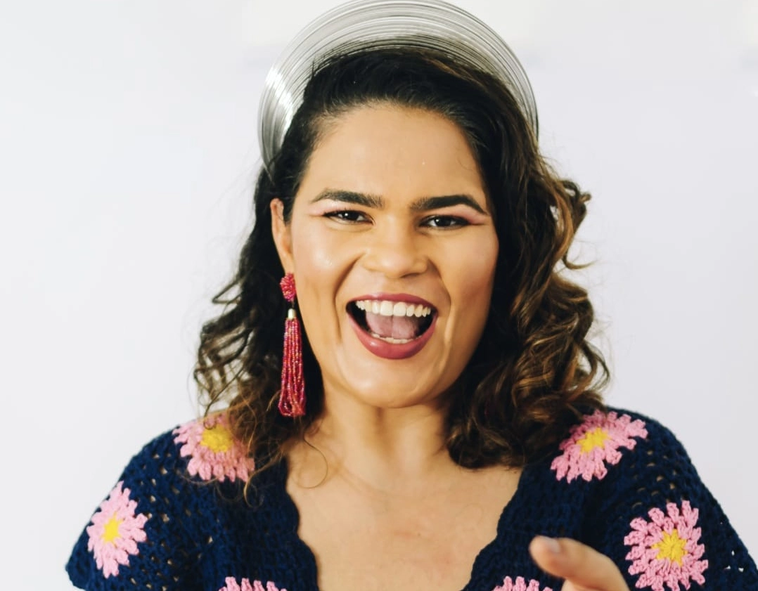 Quinta do Baião traz a cantora Emili Pinheiro na Casa da Felicidade