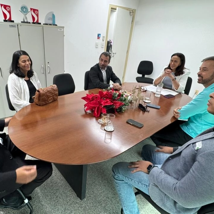 Regras para aquisição de livros e plataformas digitais nas escolas particulares da Bahia são acordadas; veja o que muda