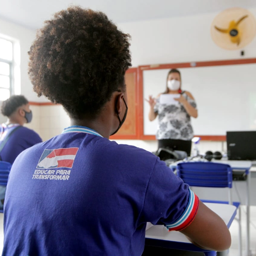 Projeto prevê medidas para amenizar calor em salas de aula na Bahia