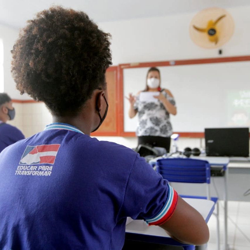 Projeto de Lei busca acabar com aprovação automática na rede estadual de ensino da Bahia