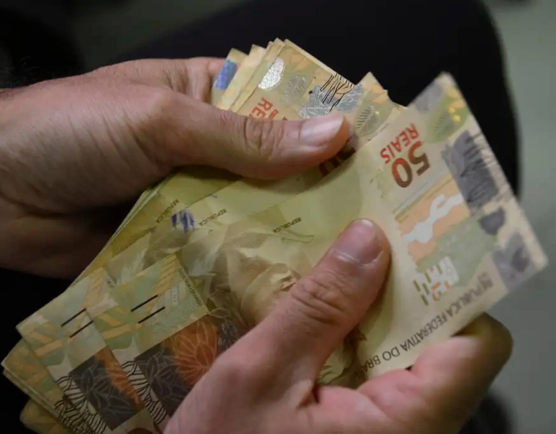 LDO de 2026 prevê salário mínimo de R$ 1.631