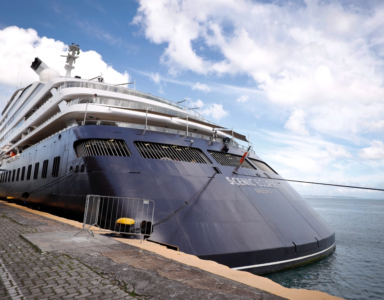 Bahia dá largada à temporada de cruzeiros com chegada do Scenic Eclipse a Salvador
