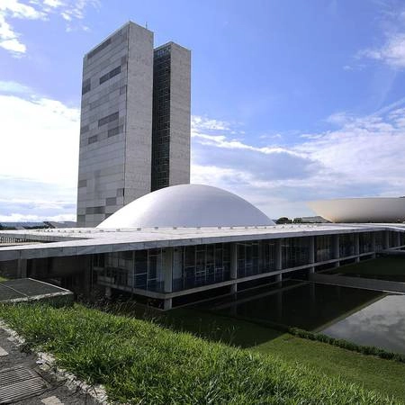 Sessão especial no Senado marca 60 anos do golpe militar e celebra democracia brasileira