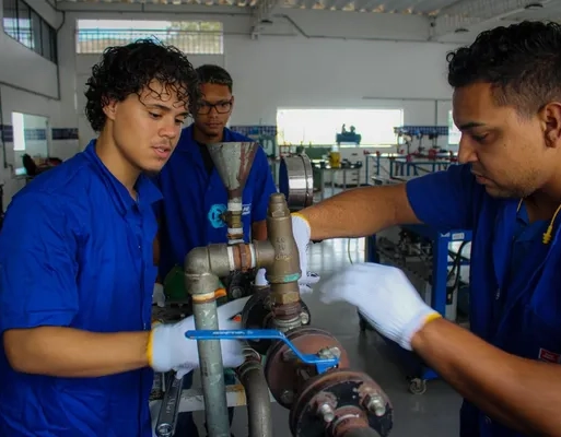 Senai abre mais de 120 mil vagas para cursos gratuitos: saiba como se inscrever.