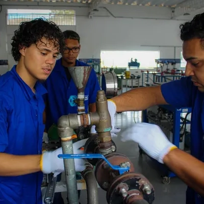 Senai abre mais de 120 mil vagas para cursos gratuitos: saiba como se inscrever.