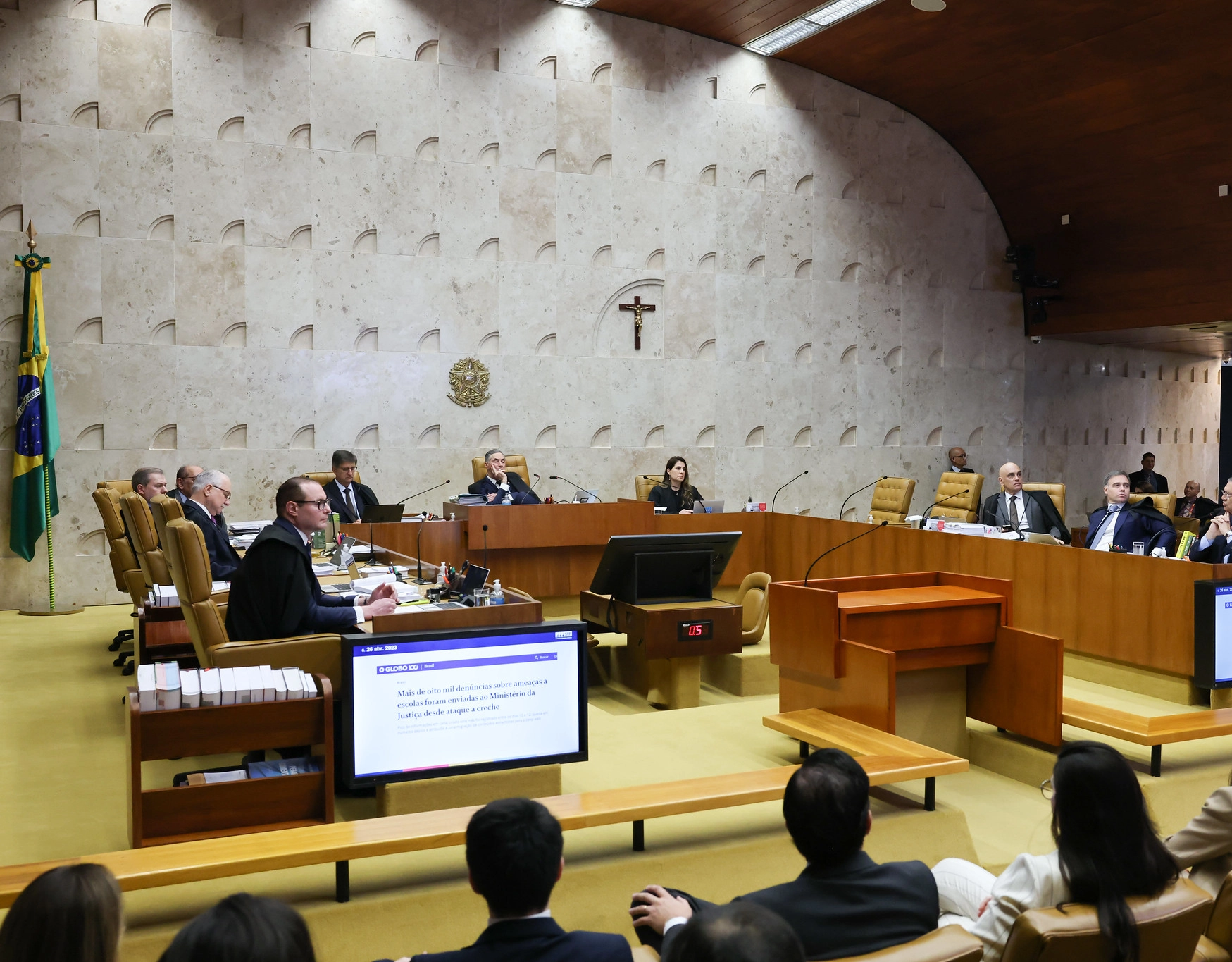 STF forma maioria para responsabilizar redes sociais por conteúdo de usuários