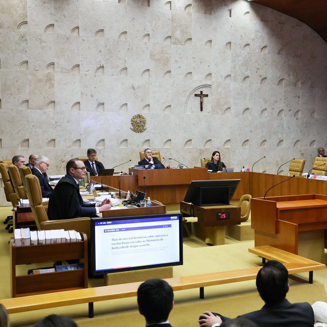STF forma maioria para responsabilizar redes sociais por conteúdo de usuários