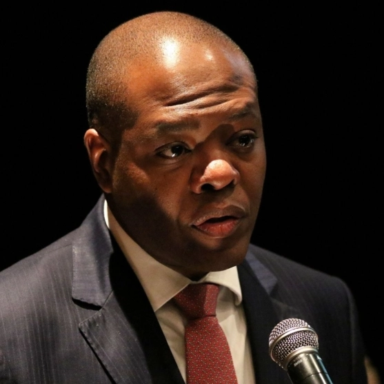 PF conclui inquérito e indicia Silvio Almeida por importunação sexual