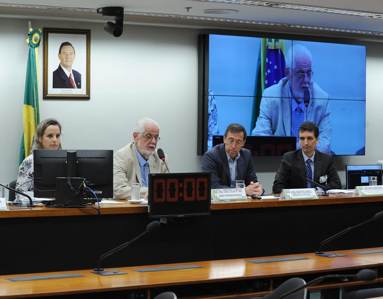 Novas concessões rodoviárias na Bahia são tema de audiência pública