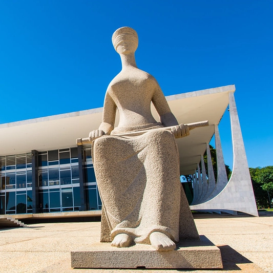 Celular esquecido em cena do crime pode ser usado como prova, decide STF