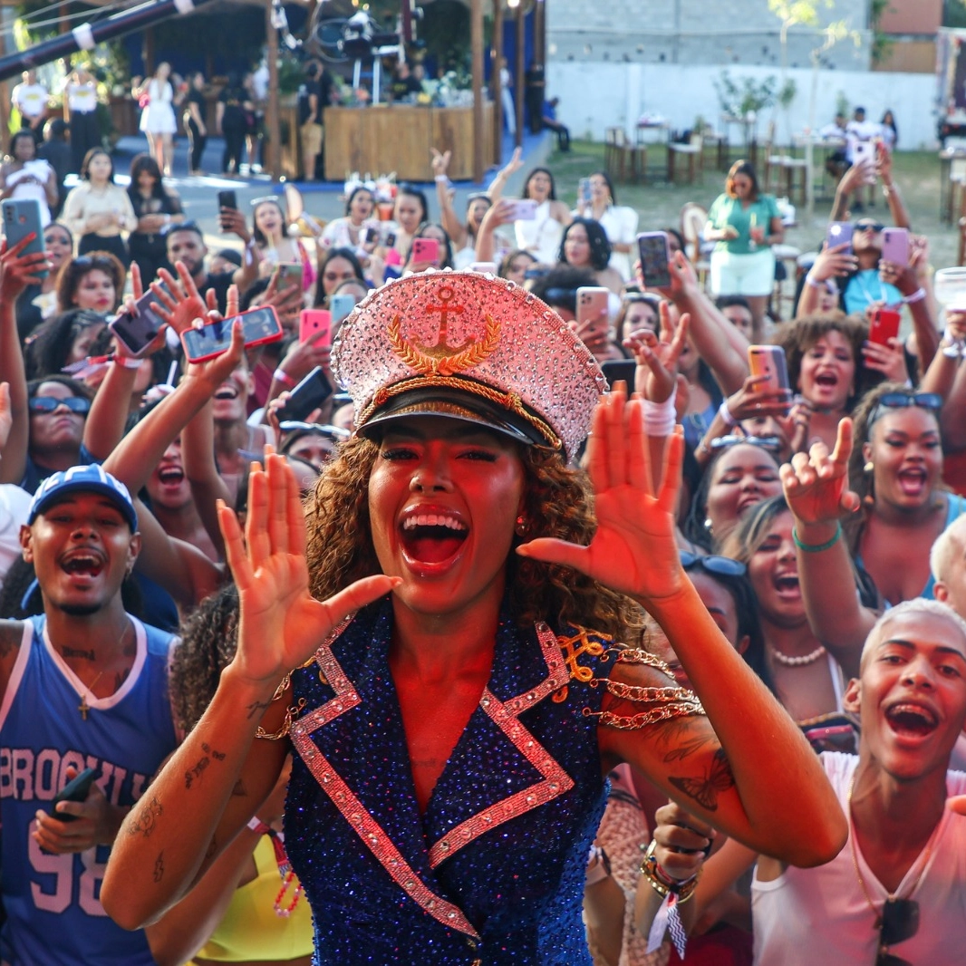 Sthe Matos celebra aniversário e 10 milhões de seguidores com mega festa