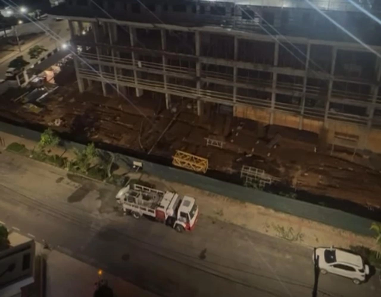 Obra em Salvador perturba moradores com barulho até meia-noite em véspera de feriado