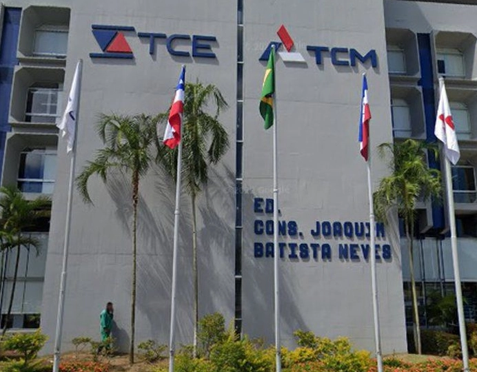 TCM-BA retira consignação e aperta financeiro do Sindicato dos Servidores