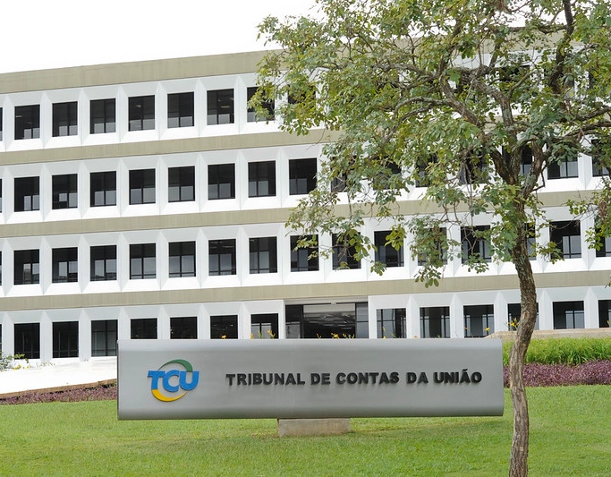 TCU abre inscrições para concurso com salários de R$15 mil