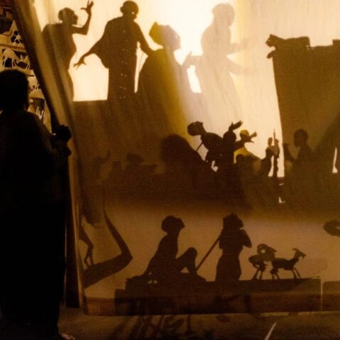 Espetáculo “Rainha Vashti” leva teatro de sombras ao MAM-BA