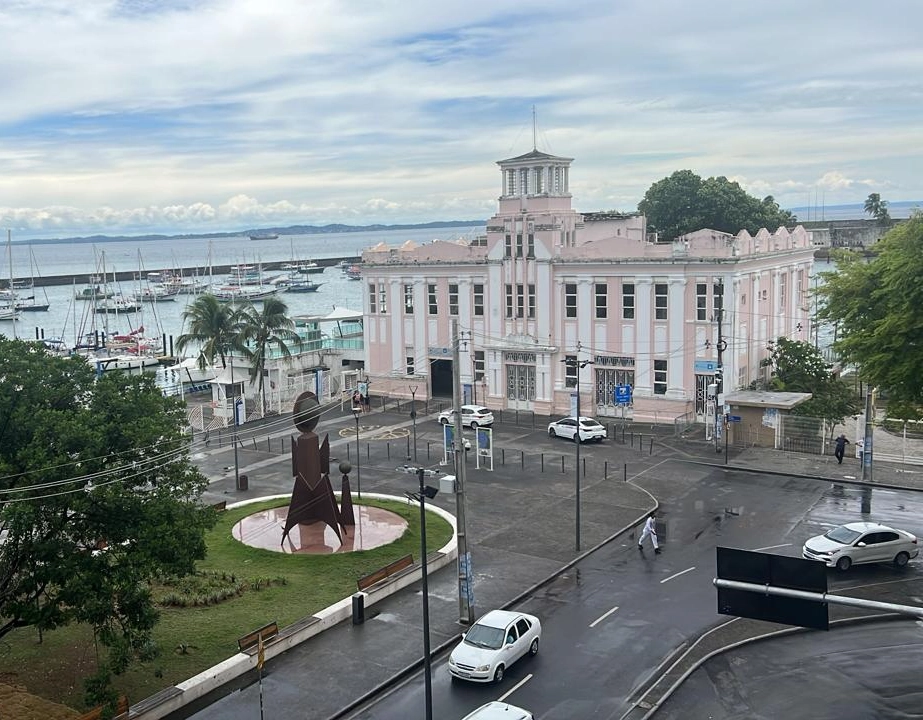 Travessia Salvador-Mar Grande suspende operações devido mau tempo