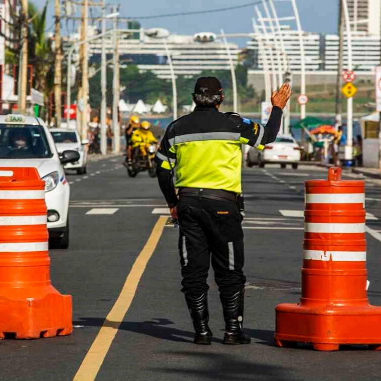 Circulação em Salvador é alterada por eventos culturais, esportivos e religiosos