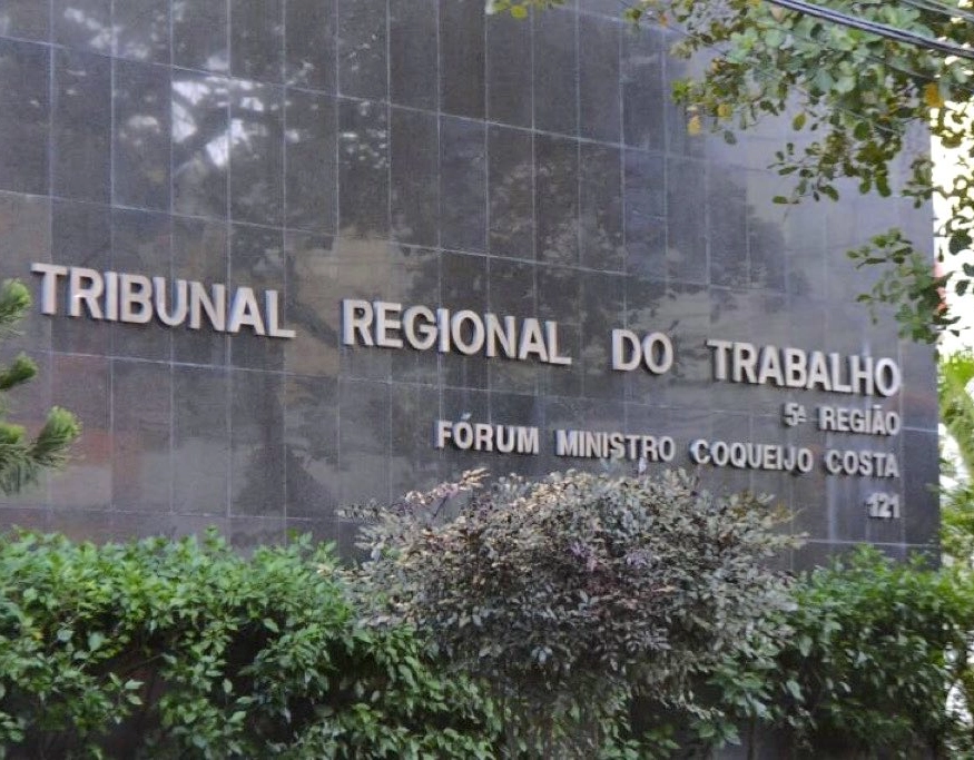 Trabalhadora baiana  será indenizada em R$ 20 mil após chefe dizer que 'mulher deve oferecer corpo por dinheiro'