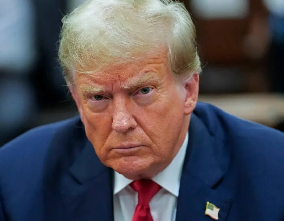 Trump avalia entrada dos EUA no conflito entre Irã e Israel