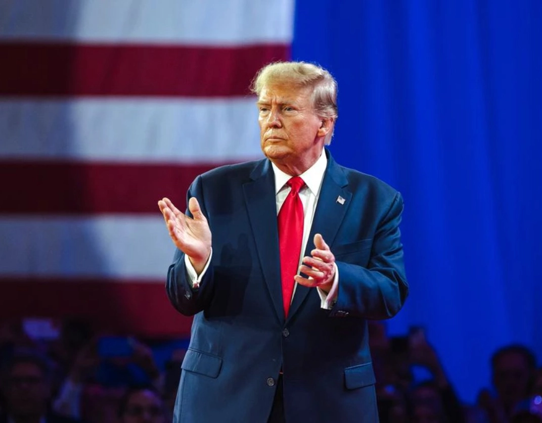 Donald Trump diz que Brasil é 'péssimo parceiro comercial' e defende Bolsonaro