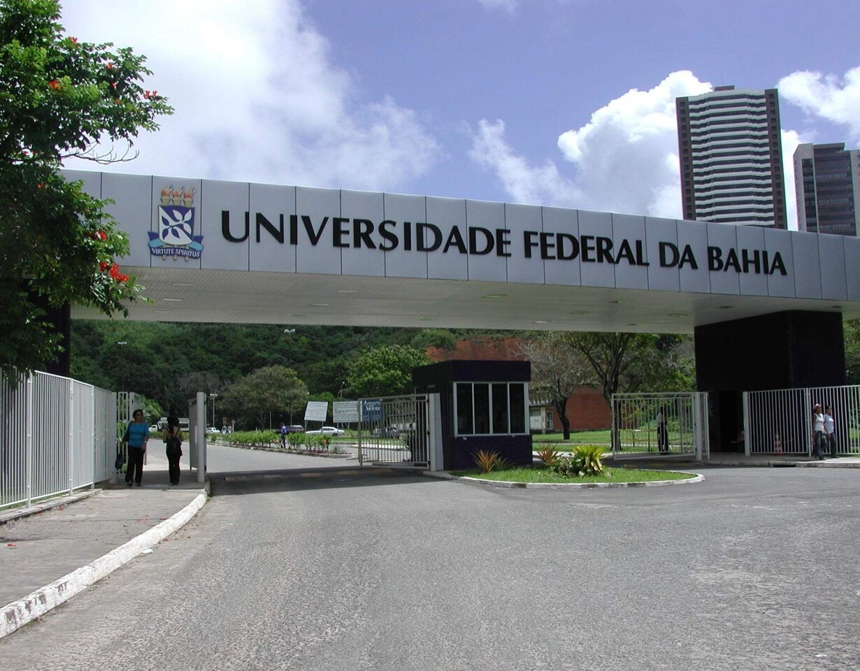 Suspeita de cometer injúria racial contra estudantes da Ufba é liberada