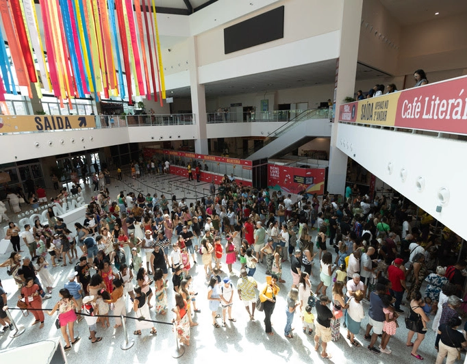 Bienal do Livro Bahia 2026 terá sete dias de programação no Centro de Convenções