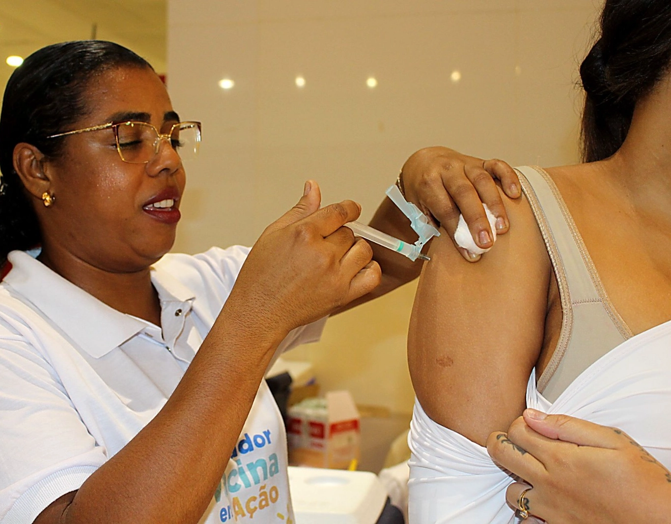 Salas de vacinação são ampliadas em Salvador no combate contra a dengue e gripe