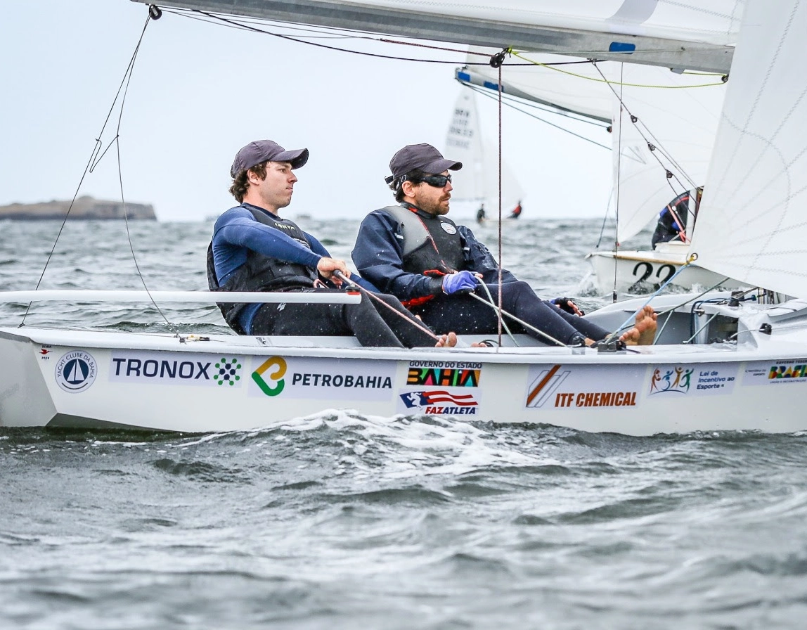 Bernardo Peixoto e Gustavo Baiano são campeões do Estadual de Vela na classe Snipe