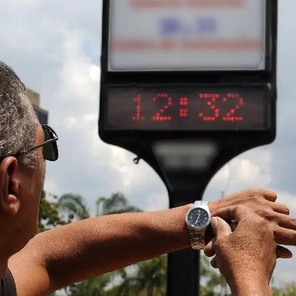 Governo estuda volta do horário de verão