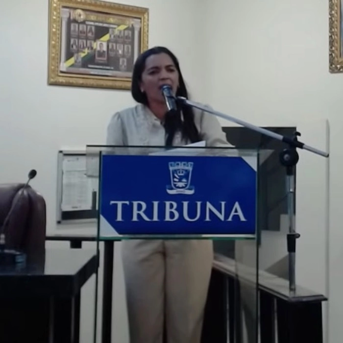 Vereadora de Araci admite dirigir pelas BRs 116 e 324 sem habilitação: 'Sei da minha responsabilidade'