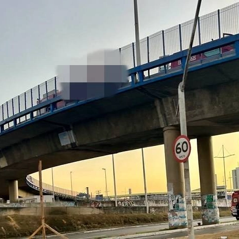 Viaduto Raul Seixas é interditado e trânsito fica caótico em Salvador