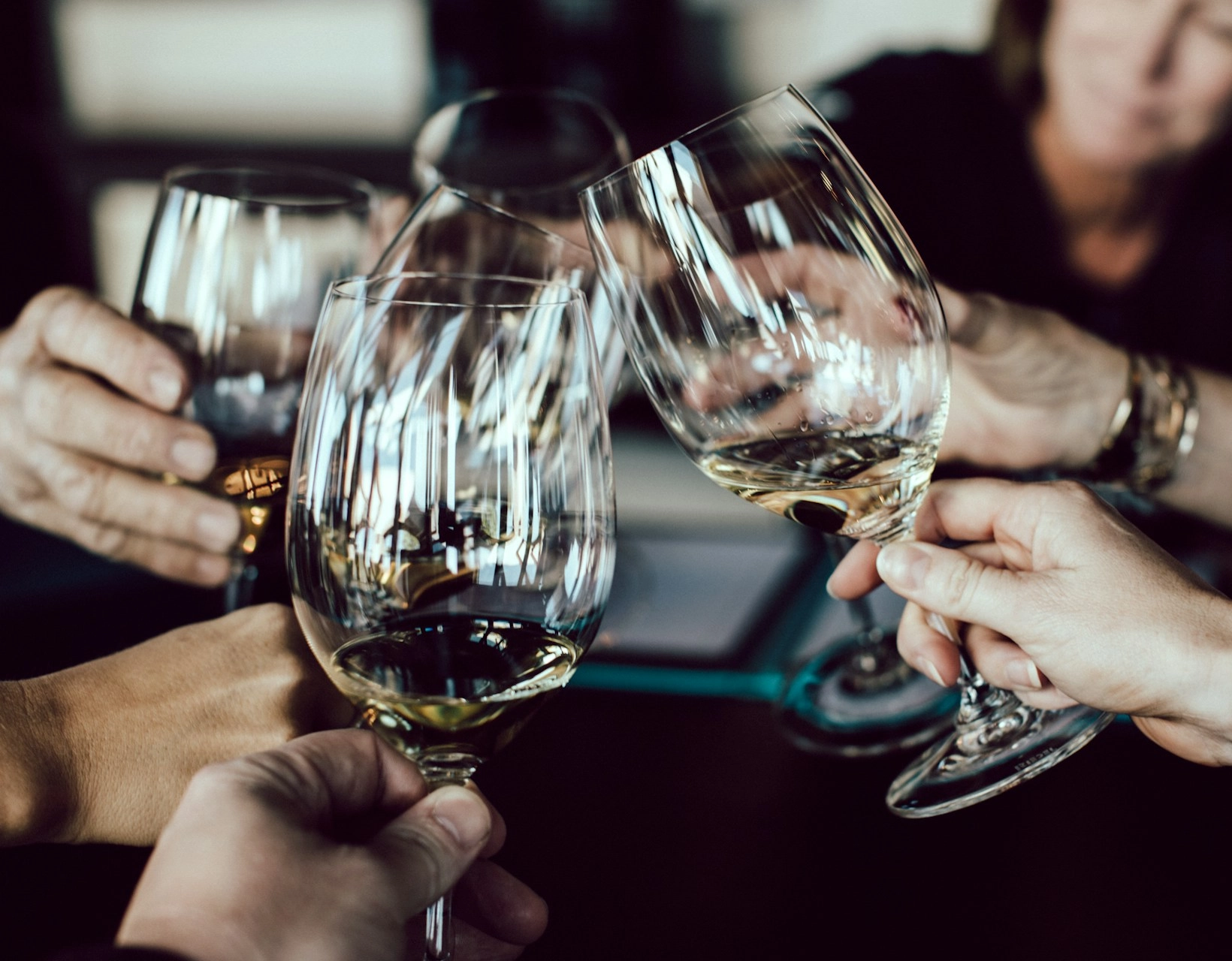 Mudança de gosto: consumo mundial de vinho despenca ao menor nível em mais de 60 anos
