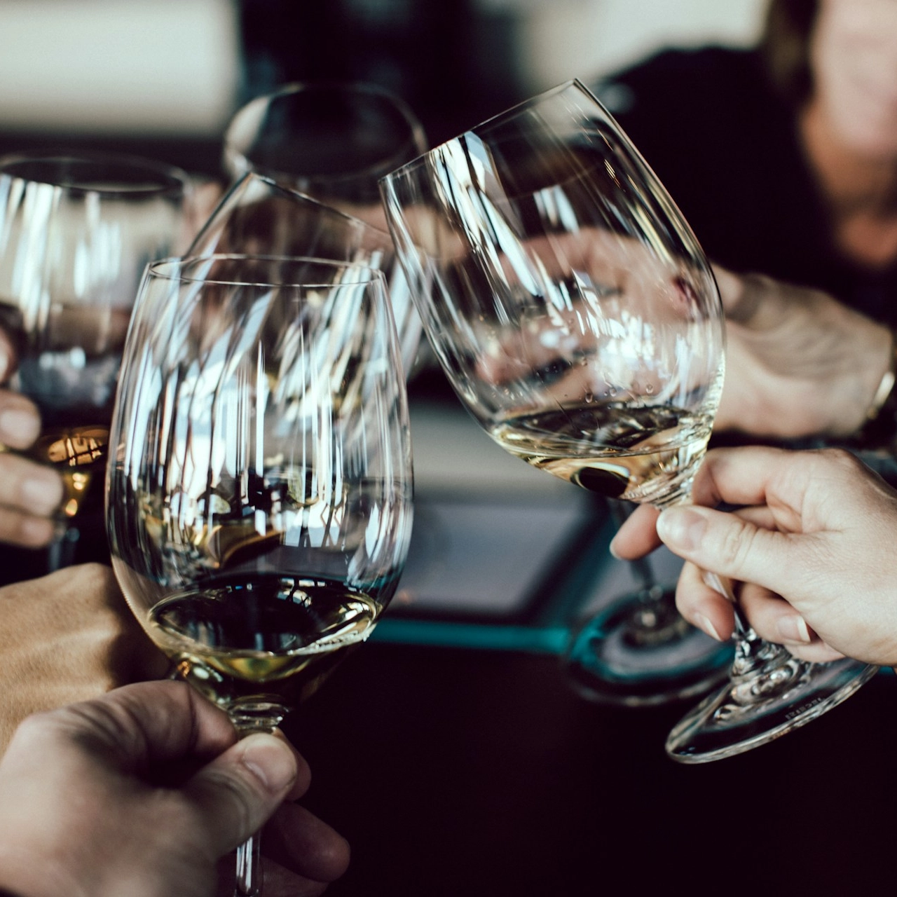 Mudança de gosto: consumo mundial de vinho despenca ao menor nível em mais de 60 anos