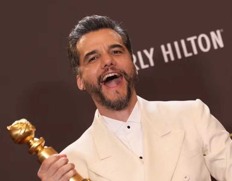 Após vencer o Globo de Ouro, Wagner Moura chama Bolsonaro de fascista: 'um presidente fascista'