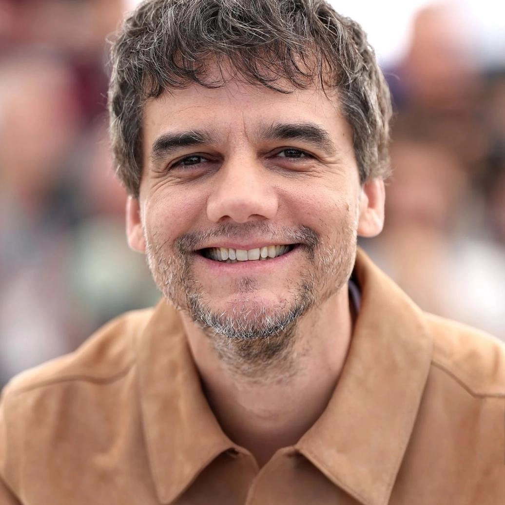 Wagner Moura volta aos palcos em Salvador