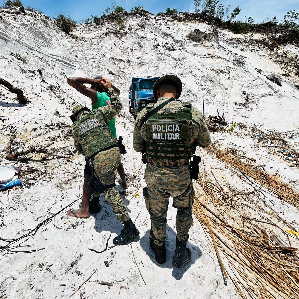 PM flagra extração ilegal de minério no interior da Bahia