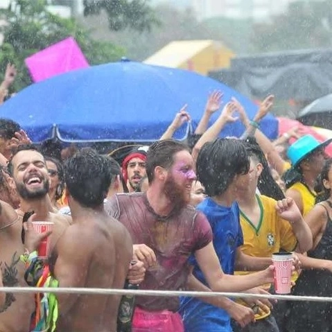 Chuvas devem aliviar calor no Carnaval de Salvador; veja previsão atualizada