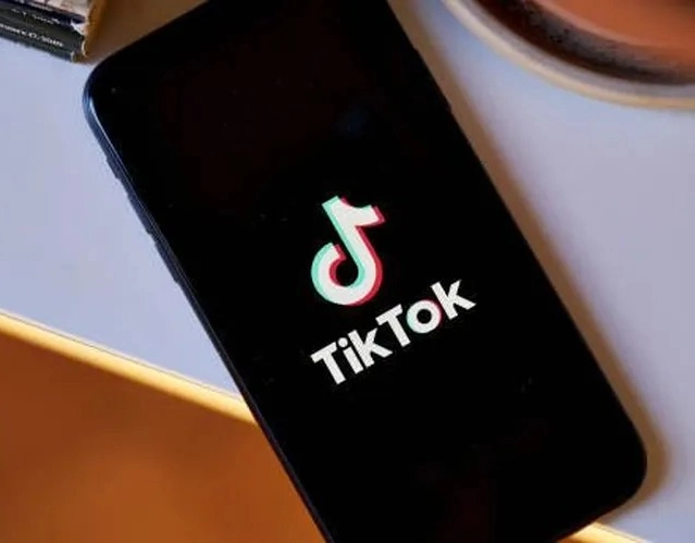 Tiktok vai passar a pagar usuários para ver vídeos; entenda