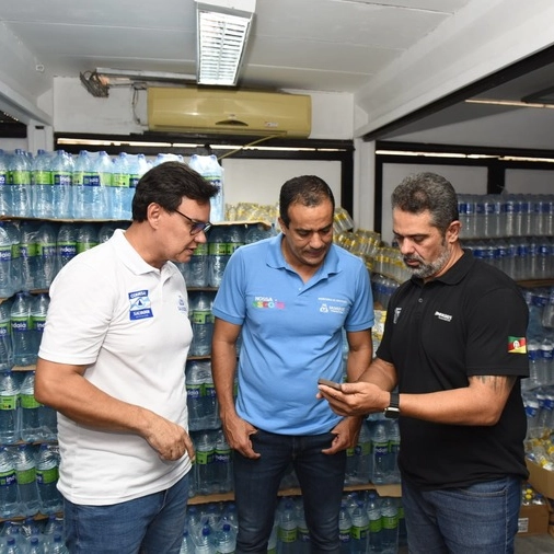 Mais de 100 mil litros de água são enviados ao Rio Grande do Sul pela Prefeitura de Salvador