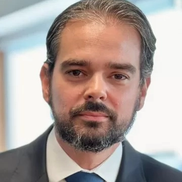 Delegado brasileiro é eleito para comandar a Interpol