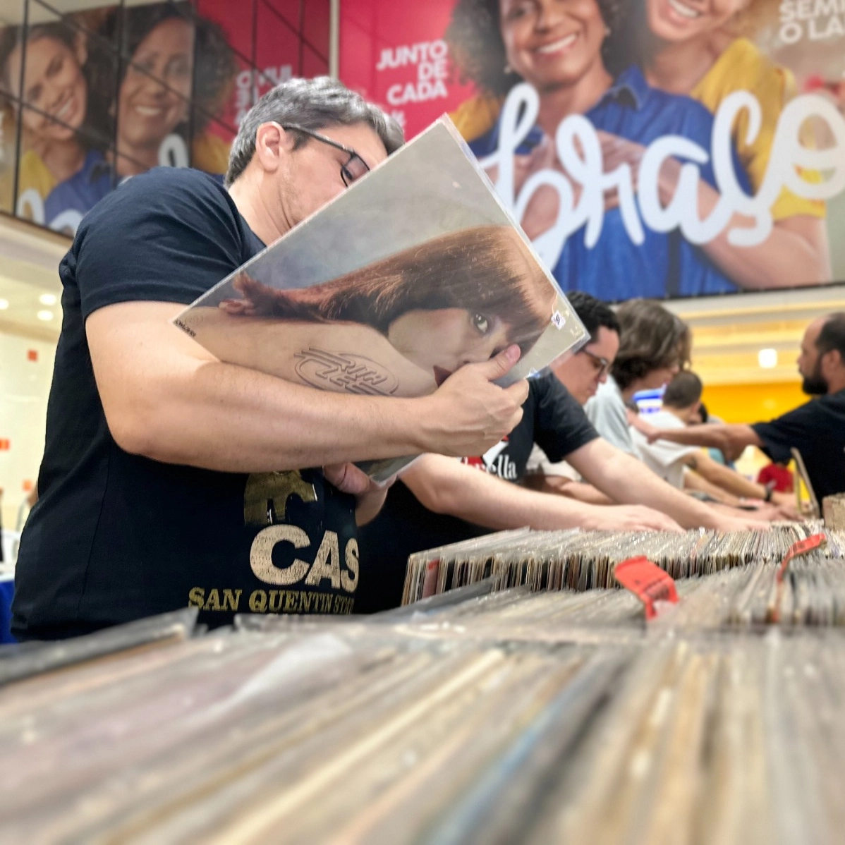 Feira de vinil acontece neste sábado em Salvador; confira detalhes