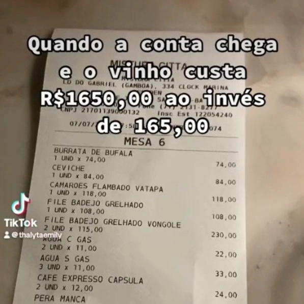 Grupo que viralizou ao errar preço de vinho em restaurante de Salvador ganha cortesia